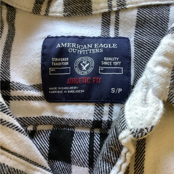 Two American Eagle flannel shirts in excellent pre owned condition. - Picture 3 of 3